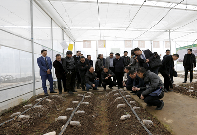 贵绳集团公司参加遵义市播州区中等职业学校校企合作授牌仪式